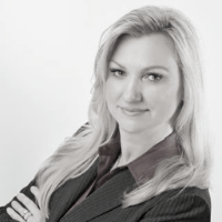 Helen Oscislawski, Esq. Headshot