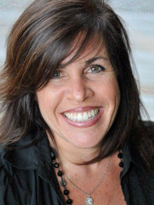 Alyse November Headshot