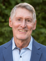 Dr. Mark Stebnicki headshot