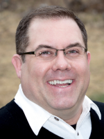 Chris McLaughlin headshot