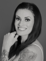 Megan Salar Headshot
