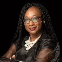 Dr. Christine Richards headshot
